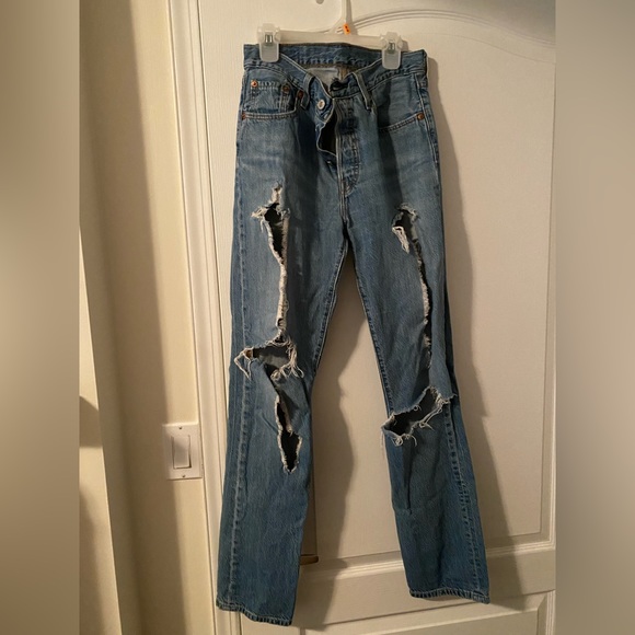 Levi's Denim - Levi 501 Jeans - distressed
